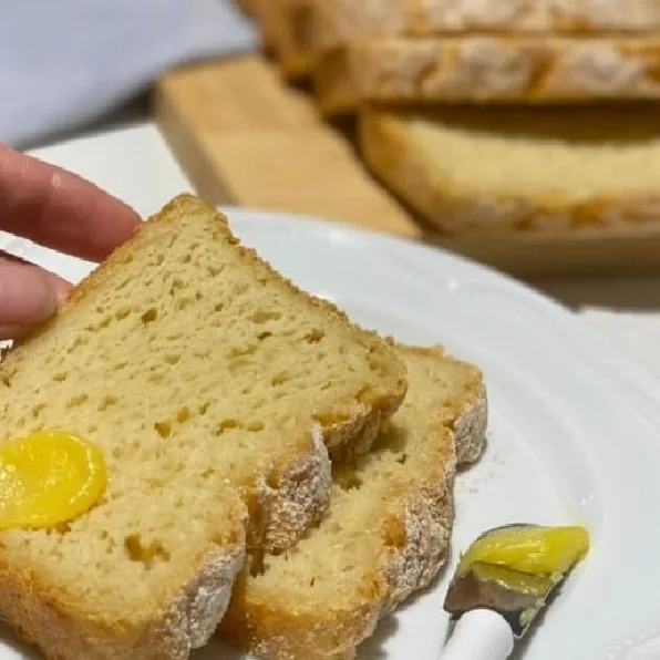 Pão de quinoa funcional fatiado